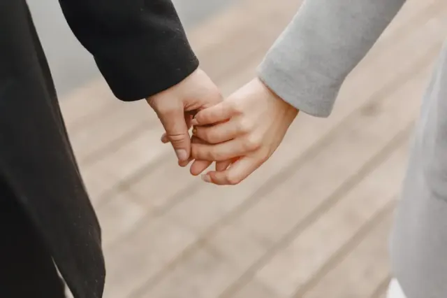 Kisah Cinta yang Tersirat di Balik Gunung Tasikmalaya, 20 Gombalan Romantis Lucu Hanya untuk Gadis yang Memikat