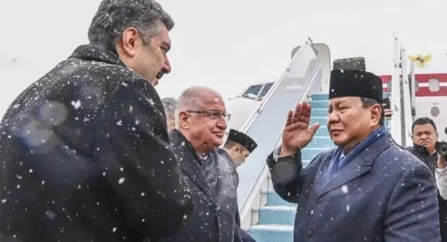 Di Tengah Salju Ankara Turki, Presiden Prabowo Terbang ke Antalya Hadiri Forum ADF
