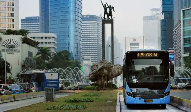 ASN Jakarta Wajib Naik Transportasi Umum Setiap Rabu