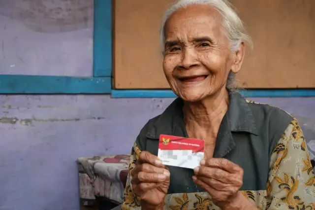Bansos Tahap II Siap Cair Akhir Mei, Gunakan DTSEN sebagai Basis Data Baru