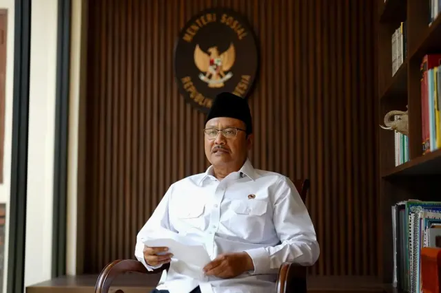 Gus Ipul: 4.007 Jiwa Pengungsi Lewotobi Terima Dapur Umum dan Logistik Rp5 Miliar