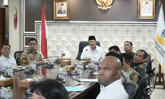 Gus Ipul Dorong Daerah Segera Perbarui Data Sosial Demi Sekolah Rakyat