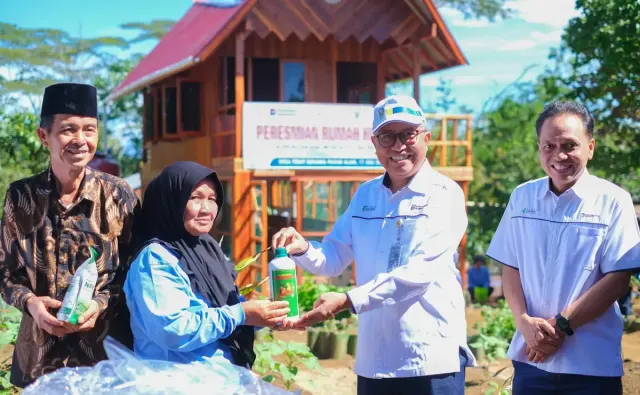 Pusri Bangun Rumah Kompos, Dukung Petani Desa Tebat Berdaya