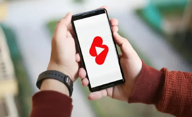 Membedah Algoritma: Kenapa Konten Viral Bisa Tiba-Tiba Muncul di Beranda?