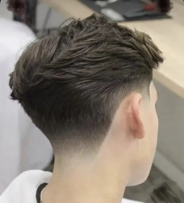 7 Gaya Rambut Pria Kekinian yang Bikin Penampilan Makin Keren