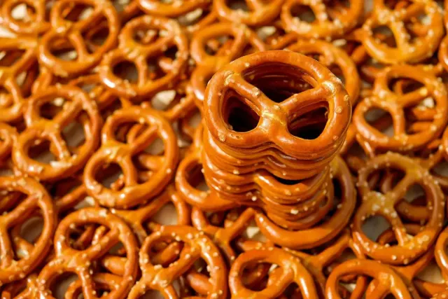 Cobain Yuk! Cara Buat Pretzel Empuk Homemade Tanpa Oven
